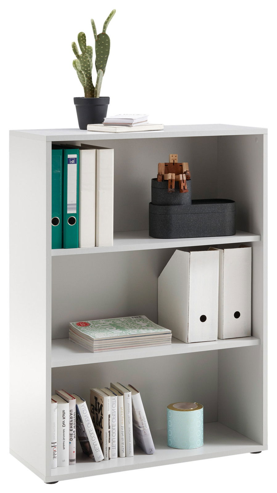 XORA Regal niedrig FINITO Weißes, niedriges Regal mit drei Fächern, gefüllt mit Büchern, Ordnern und Dekorationen, aus frontaler Perspektive.