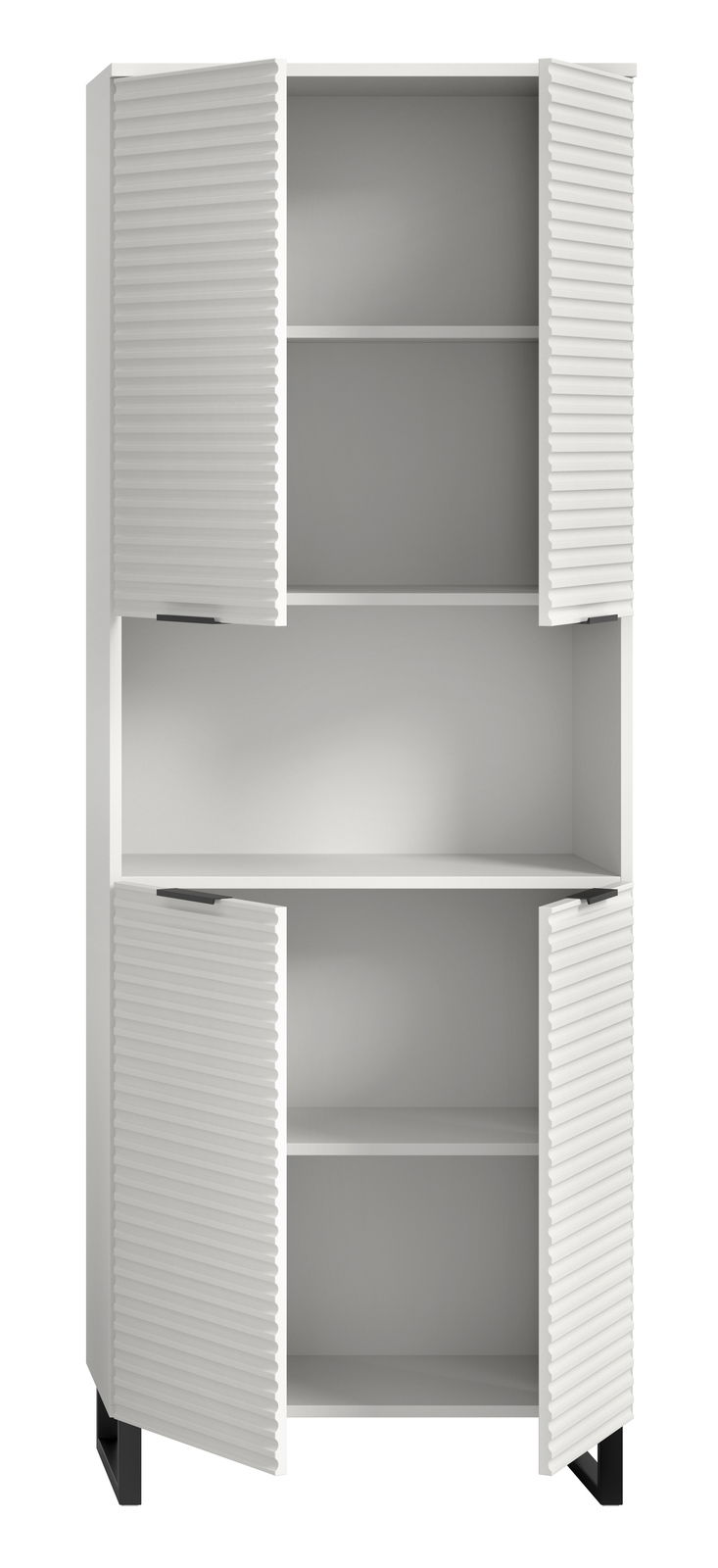 Weißer Hochschrank mit offenen Lamellentüren, zwei Einlegeböden und schwarzem Sockel, Frontalansicht