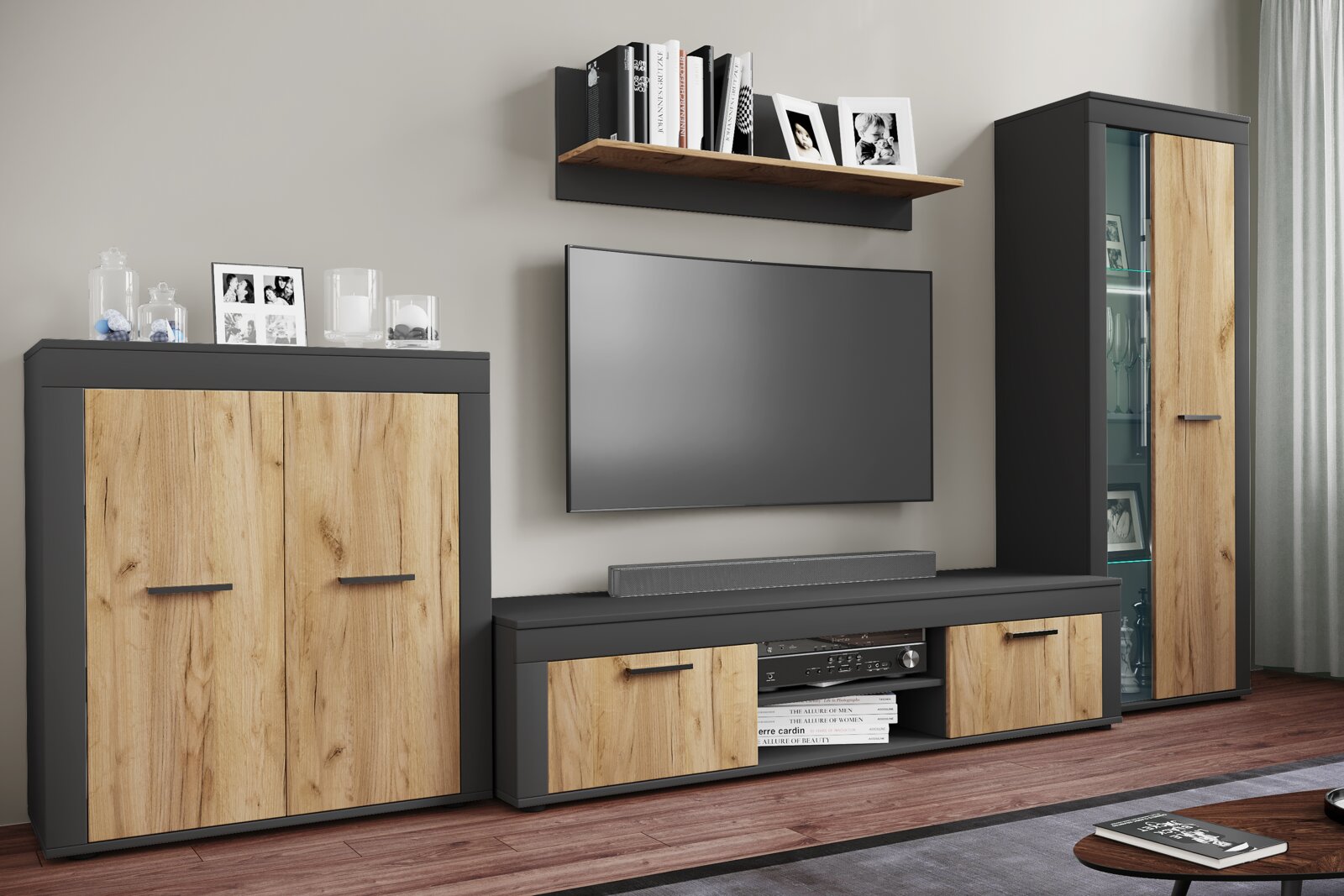 VCM Wohnwand 4-tlg. USILO Modernes Wohnzimmermöbel-Set in Anthrazit und Eiche-Optik mit Lowboard, Highboard-Vitrine, Sideboard und Wandregal, frontale Perspektive.