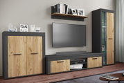 Modernes Wohnzimmermöbel-Set in Anthrazit und Eiche-Optik mit Lowboard, Highboard-Vitrine, Sideboard und Wandregal, frontale Perspektive.