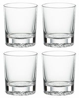 Vier transparente Trinkgläser in einer frontalen Ansicht, ideal für stilvolle Anlässe.