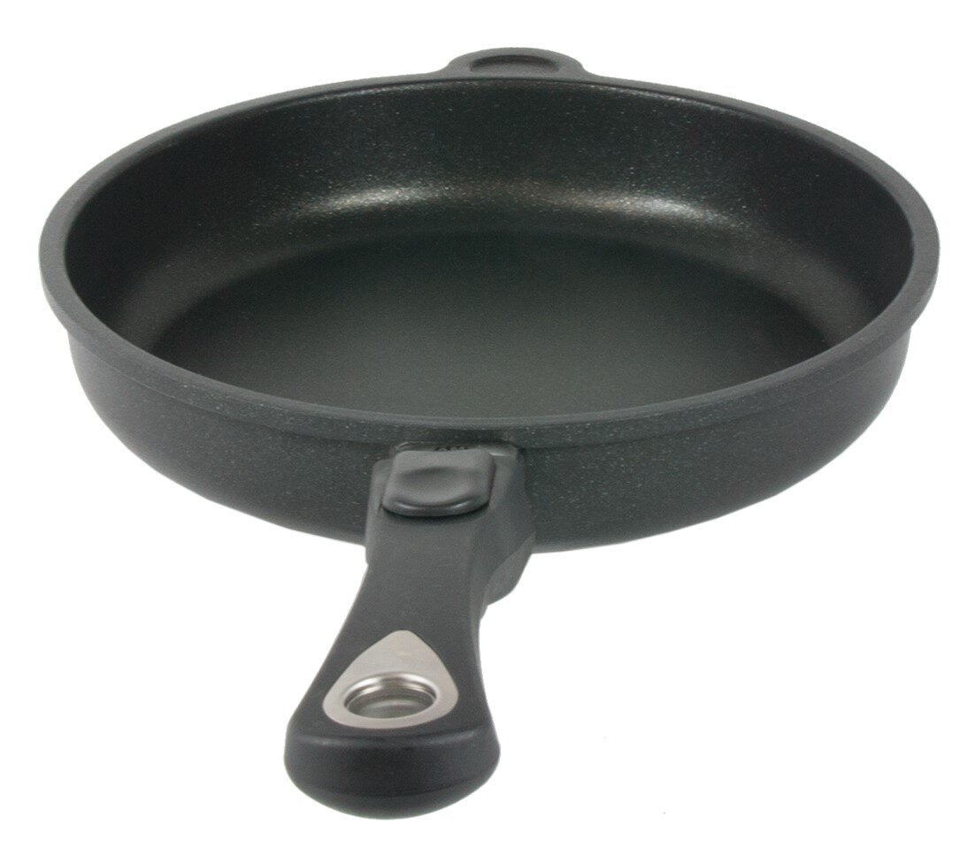 AMT Koekenpan Ø24cm Bratpfanne mit 24 cm Durchmesser, seitliche Perspektive