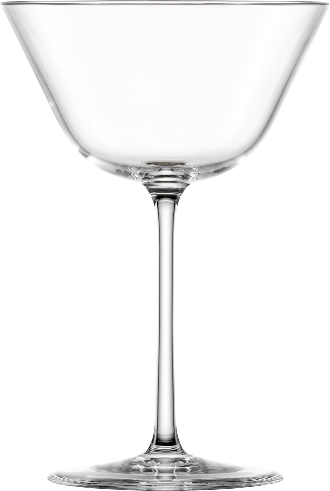 Transparentes Cocktail- oder Coupéglas mit breiter Schale und langem Stiel, freigestellt auf weißem Hintergrund, Frontansicht auf Augenhöhe.