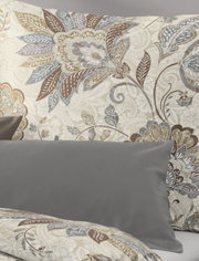 Bettwäsche-Set mit floralem Muster in Beige, Braun und Blau, Vorderansicht