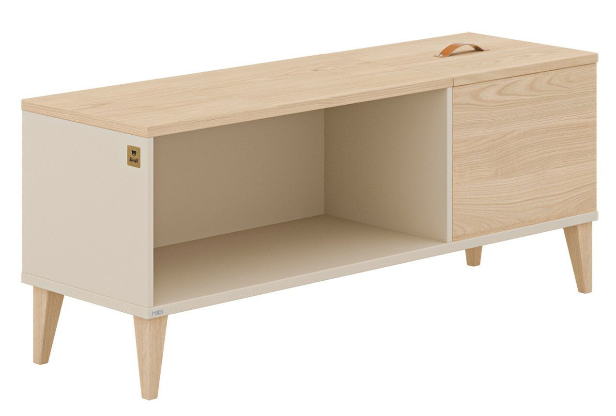 Modernes Lowboard aus hellem Holz mit offenem Fach und einer Tür, seitliche Perspektive