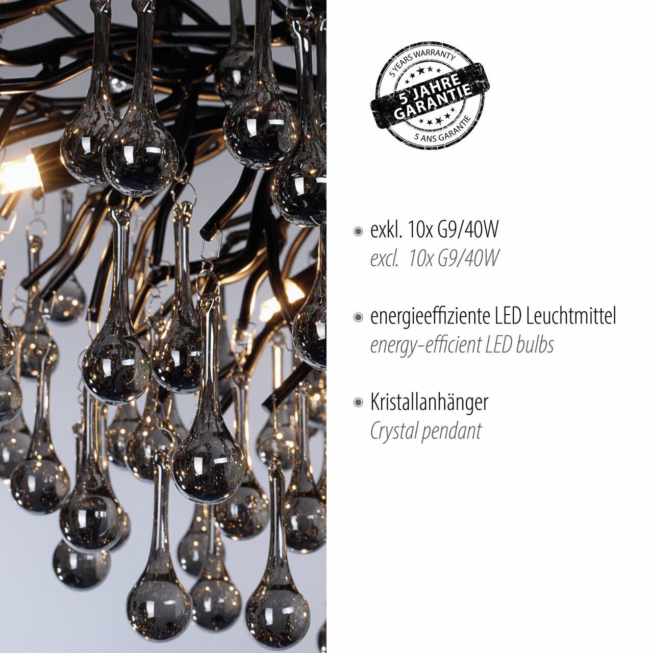 Nahaufnahme eines Kronleuchters mit Kristallanhängern und energieeffizienten LED-Leuchtmitteln, seitliche Perspektive.