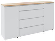 Weißes Sideboard mit Holzplatte, vier Schubladen in der Mitte und zwei Türen an den Seiten, frontale Perspektive