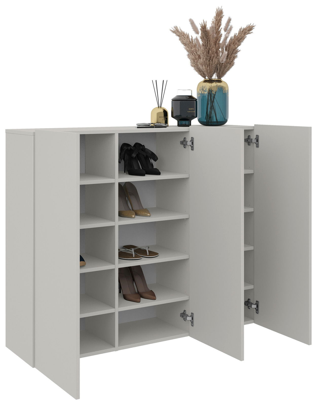 Moderner Hängeschuhschrank in Weiß mit offenen und geschlossenen Fächern, dekoriert mit Vase und Duftstäbchen, Perspektive von vorne.