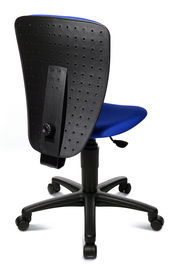 Rückansicht eines Kinder- und Jugendstuhls mit blauer Sitzfläche und schwarzer, perforierter Rückenlehne auf Rollen.