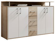 Sideboard in Holzoptik mit vier Türen und drei Schubladen, frontal fotografiert