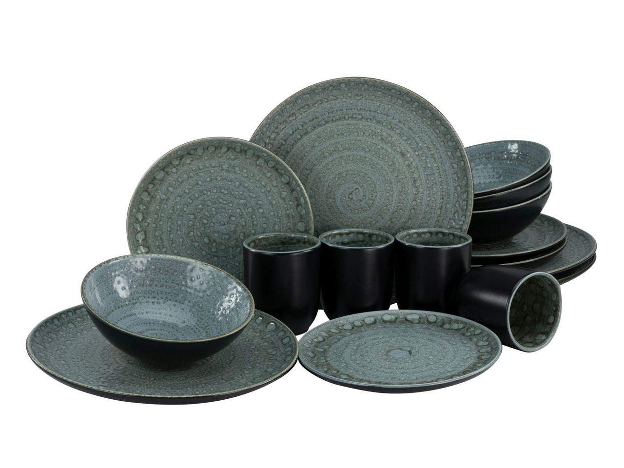 Kombiservice Villa Romana Stei in einer frontalen Perspektive, bestehend aus Tellern, Schalen und Bechern mit einem eleganten, strukturierten Design in Grün- und Schwarztönen.