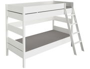 Weißes Etagenbett mit grauen Matratzen und seitlicher Leiter, seitliche Perspektive