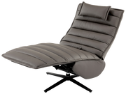 Graue Relaxliege mit gepolstertem Design und verstellbarem Kopfteil, seitliche Perspektive