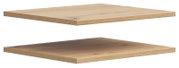 Twee houten legplanken in eikenlook, in perspectief vanaf de zijkant gezien.