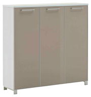 Moderner XL-Schuhschrank mit drei Türen in Beige, seitliche Perspektive