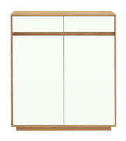 Frontansicht einer modernen Kommode aus der VOSS Kommoden Serie V100 mit zwei Schubladen und zwei Türen in Holzoptik und weißem Finish.