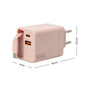Rosa 65W GaN USB-Ladegerät mit EU-Stecker, ausklappbarem Kabel und USB-C- sowie USB-A-Port, schräg von vorne links fotografiert; Maße ca. 10 x 4,5 x 4 cm