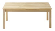 Holz-Couchtisch in heller Holzfarbe, frontal fotografiert