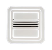 Moderner Deckenventilator in quadratischer Form, Ansicht von unten.