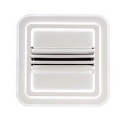 Moderner Deckenventilator in quadratischer Form, Ansicht von unten.