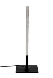 LED-Tischleuchte in seitlicher Ansicht mit schlankem, modernem Design und rechteckigem Sockel.
