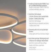 Moderne LED-Deckenleuchte „PEBBLES“ mit vier leuchtenden, geschwungenen Formen in Weiß, warmweiß leuchtend, in leichter Untersicht/Schrägansicht von unten fotografiert.