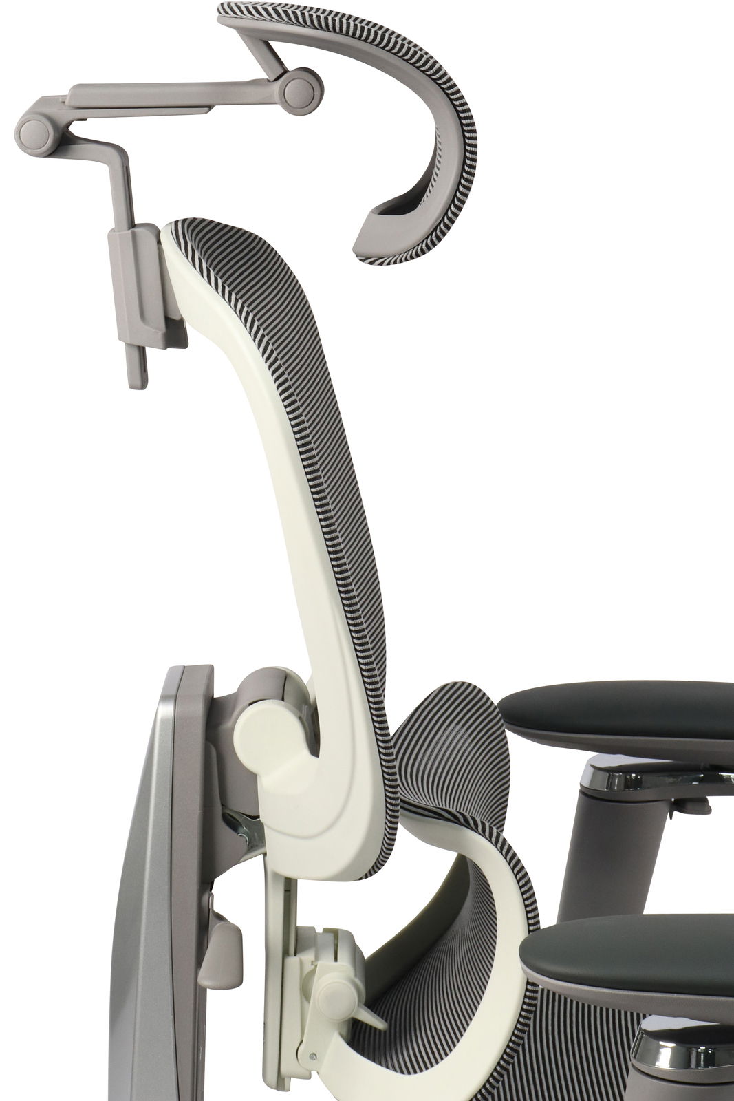 Seitenansicht eines modernen Drehstuhls mit ergonomischer Rückenlehne und Kopfstütze in Grau und Weiß.