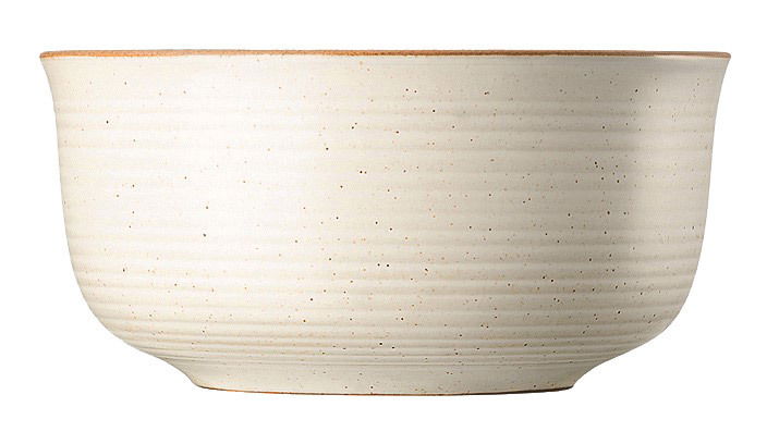 Seitliche Ansicht einer 15 cm großen, cremefarbenen Müslischale mit feiner Rillenstruktur.