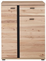 Moderner Schuhschrank aus hellem Holz mit schwarzen Griffen, Frontalansicht