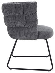Grauer Armlehnstuhl MILA mit gepolsterter Rückenlehne und schwarzem Metallgestell, Seitenansicht