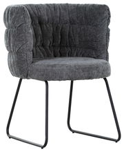 Grauer Armlehnstuhl mit gepolstertem Stoffbezug und schwarzen Metallbeinen, seitliche Perspektive