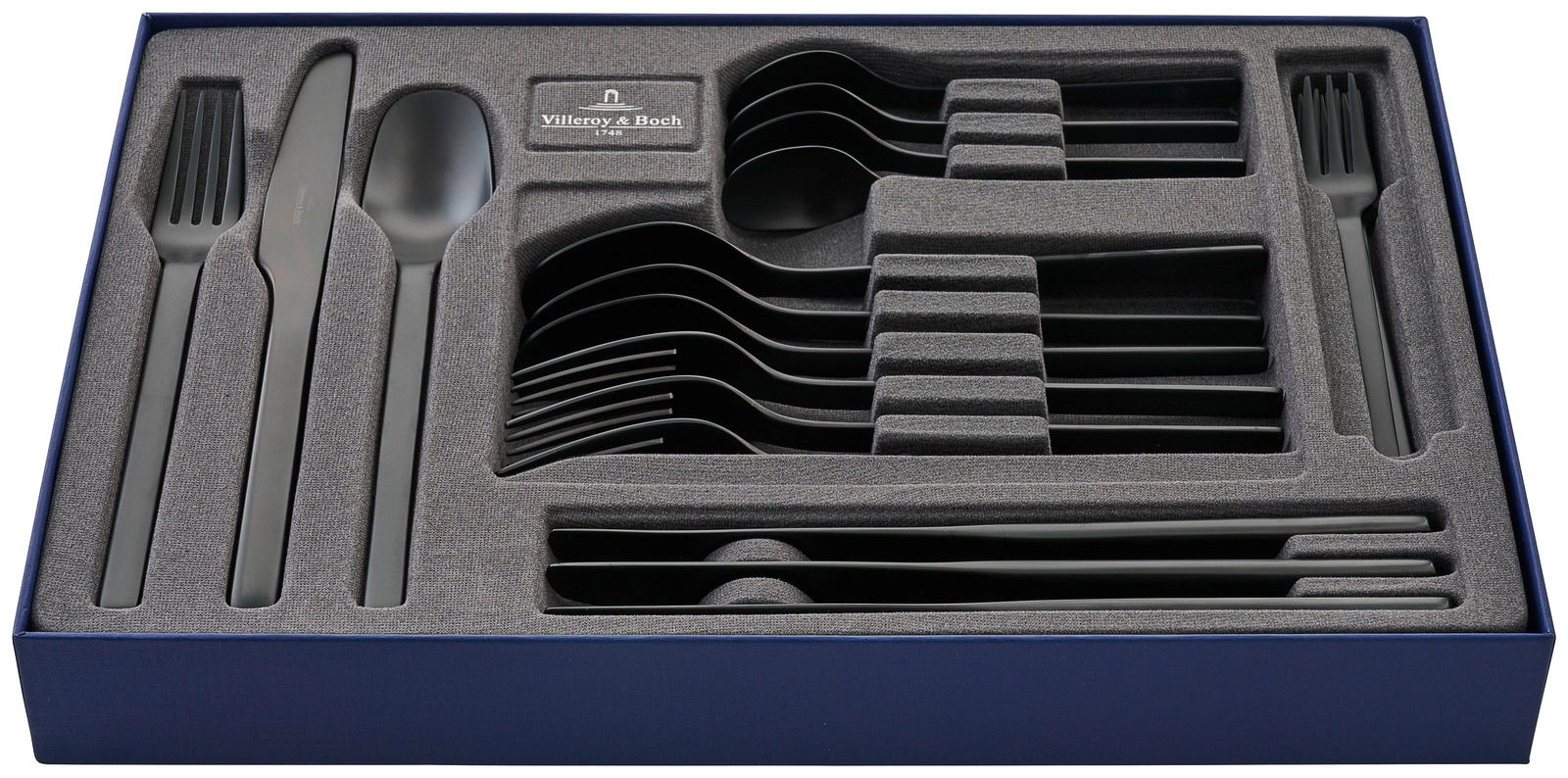 Ansicht von oben auf ein 20-teiliges Besteckset in einer eleganten Verpackung, bestehend aus Gabeln, Messern und Löffeln in modernem Design.