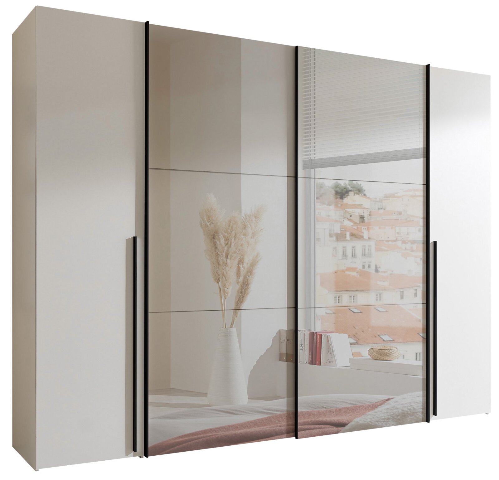 Moderner Dreh- und Schwebetürenschrank mit vier Türen, teilweise mit Spiegeln, in einer hellen Raumumgebung, seitliche Perspektive.