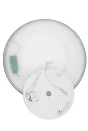 Runde LED-Deckenleuchte von unten mit sichtbarer Verkabelung und Befestigungselementen.