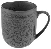 Graue Tasse mit gesprenkeltem Design, seitliche Perspektive