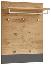 Garderobenpaneel aus Holz mit fünf Haken und einer Ablage, frontal betrachtet.