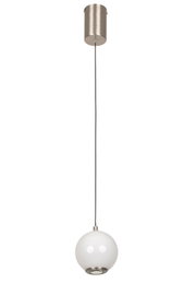 Moderne LED-Hängeleuchte mit kugelförmigem, weißem Lampenschirm und silberner Deckenhalterung, seitliche Perspektive.