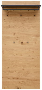 Vooraanzicht van een XL-garderobepaneel van hout met een zwart legplankje en haken.