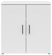 Weiße Kommode mit zwei Türen und schwarzen Griffen, frontale Ansicht