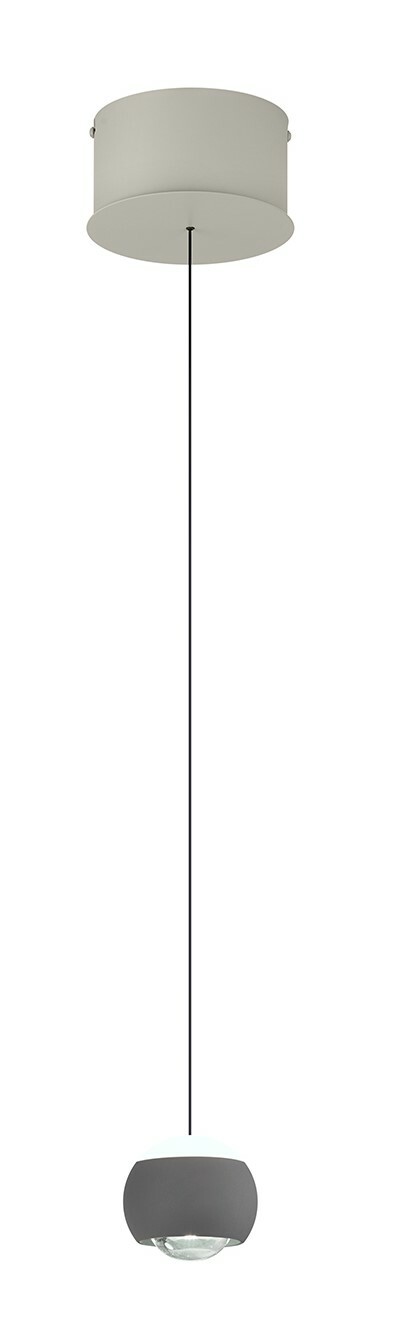 Moderne Pendelleuchte Musterring CANNON in seitlicher Perspektive, mit zylindrischem Baldachin und kugelförmigem Lampenschirm.