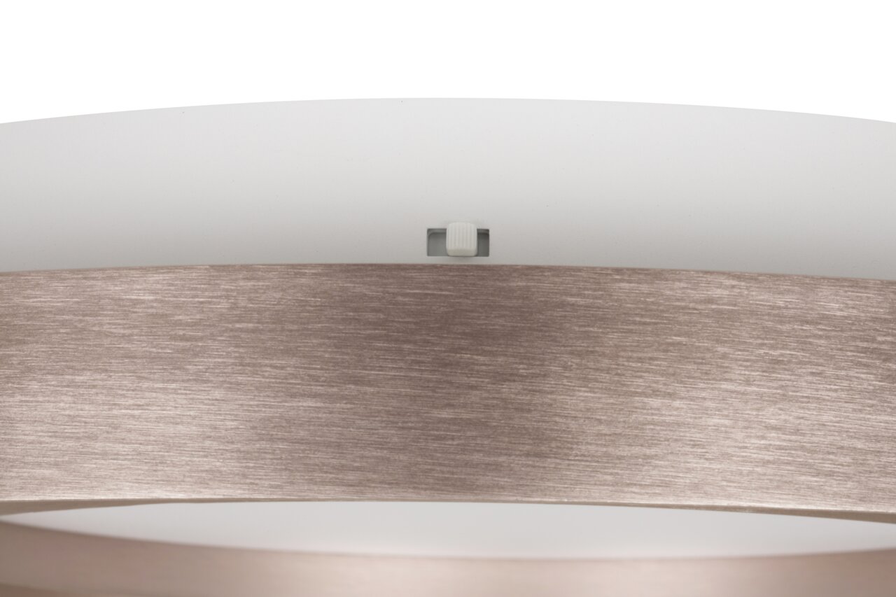 Nahaufnahme einer LED-Deckenleuchte mit modernem Design, seitliche Perspektive
