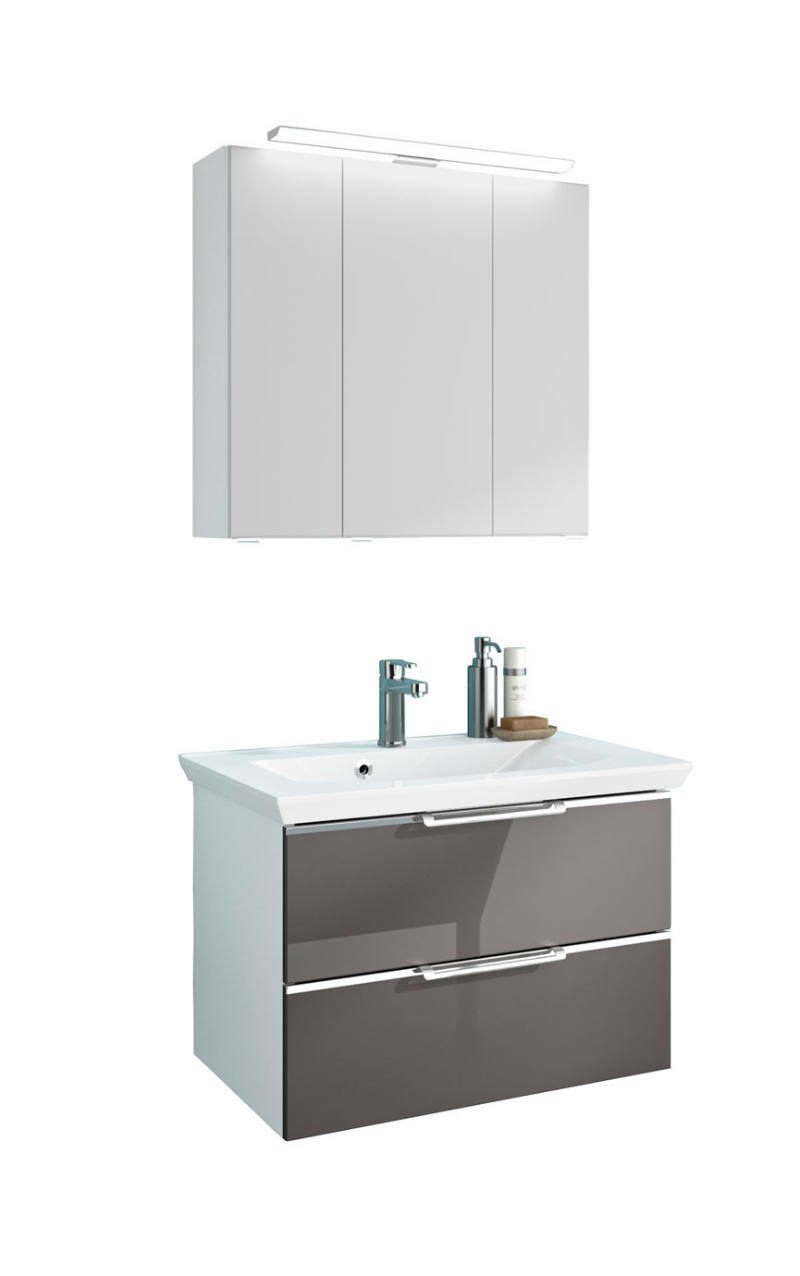 Moderner Badblock bestehend aus einem dreitürigen Spiegelschrank und einem Waschtisch mit zwei Schubladen, Frontansicht.