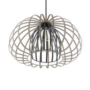 Moderne Hängeleuchte mit kugelförmigem, offenen Design aus Metallstreben, seitliche Perspektive.