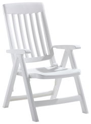 Weißer Klappsessel aus Kunststoff, seitliche Perspektive