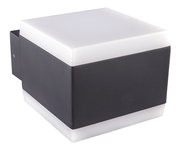 LED-Außenwandleuchte in kubischer Form, seitliche Perspektive