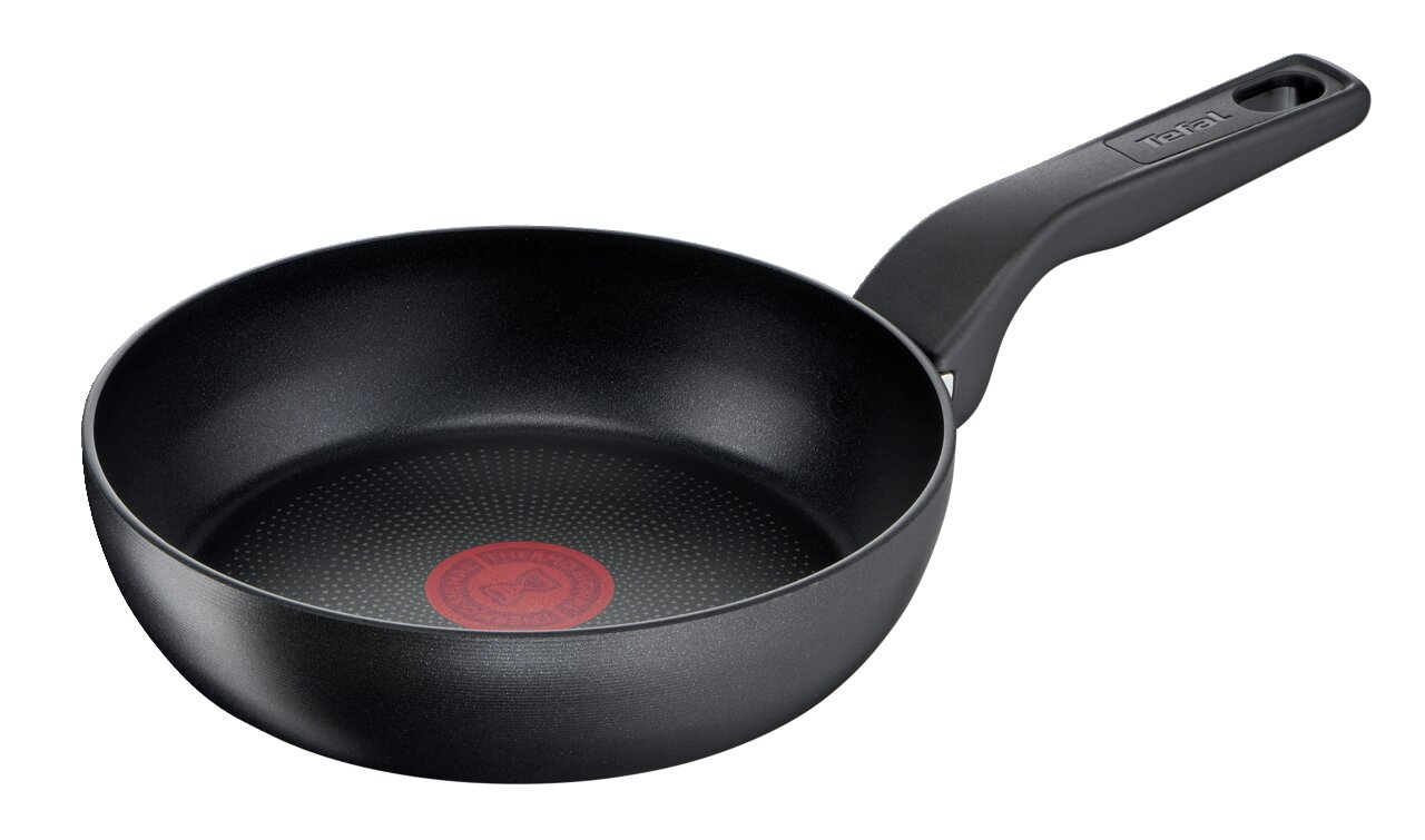Titanium koekenpan van 20 cm met zwarte antiaanbaklaag en rode Thermo-Spot, zijaanzicht