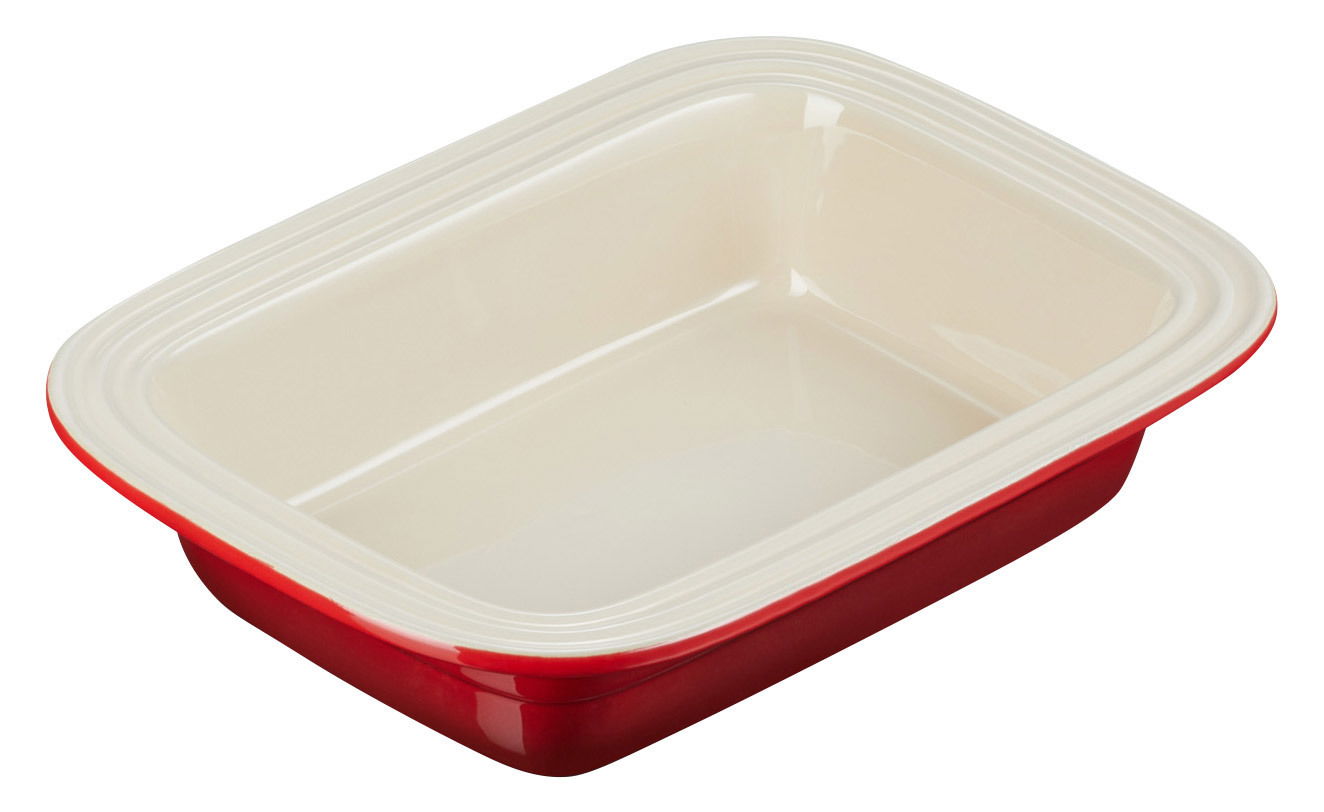 Rechteckige Lasagneform in Kirschrot, Ansicht von schräg oben