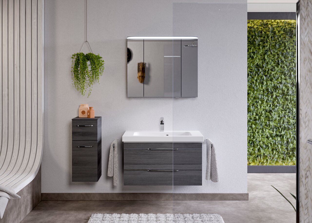 Moderne Badezimmermöbel in dunklem Holzton mit Waschbecken und Spiegel, seitliche Perspektive