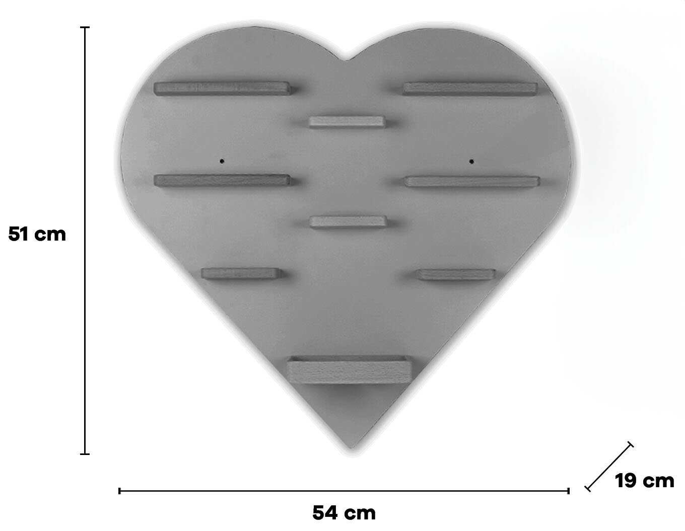 Herzförmiges graues Wandregal mit mehreren kleinen Ablageleisten, Frontansicht; Maße ca. 54 cm breit, 51 cm hoch und 19 cm tief.