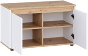 Weißes Sideboard mit Holzoptik-Deckplatte, zwei geöffneten Türen und vier Fächern, freigestellt, Frontansicht mit leichter Draufsicht